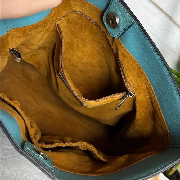Patricia Nash Teal Tooled Embossed Shoulder Bag - Picture 4 of 11